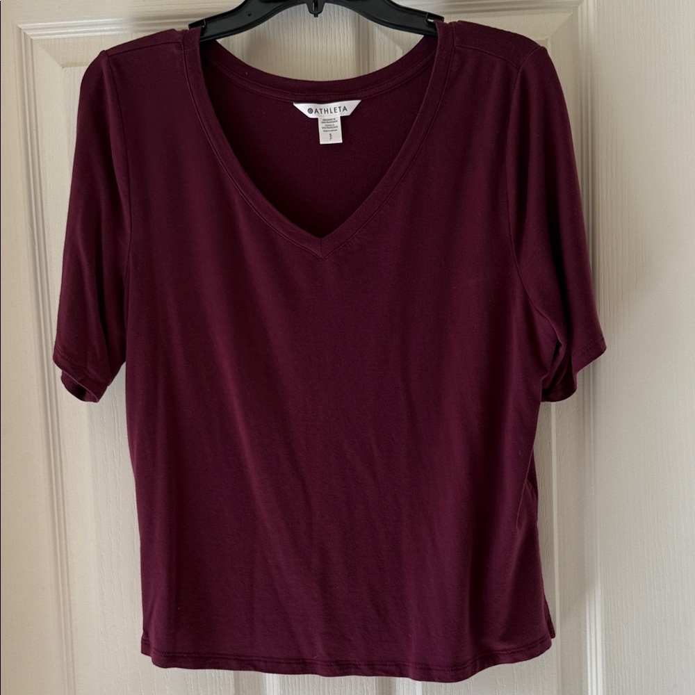 Athleta Deep Red / Plum V-Neck Short Sleeve Tee
